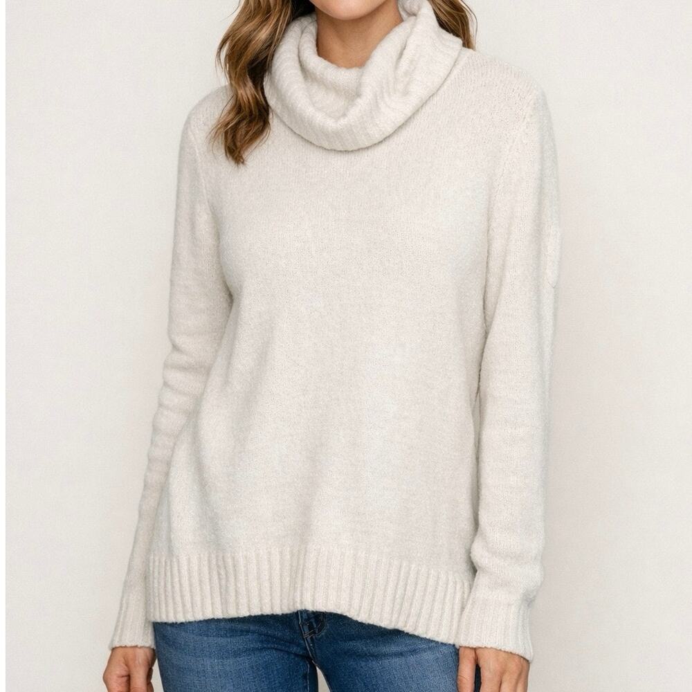 Athleta Cozy Cowl Neck Sweater Women’s Medium Soft Neutral Pullover